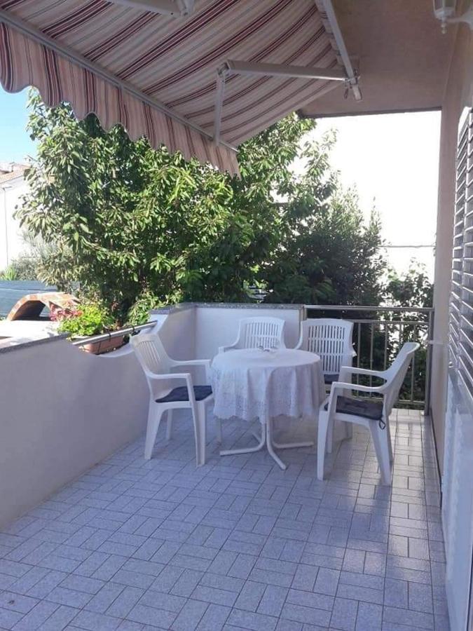 Lana Daire Biograd Na Moru Oda fotoğraf